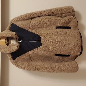Abercrombie & Fitch light brown teddy half zip pullover sweater. Cozy. Size L.